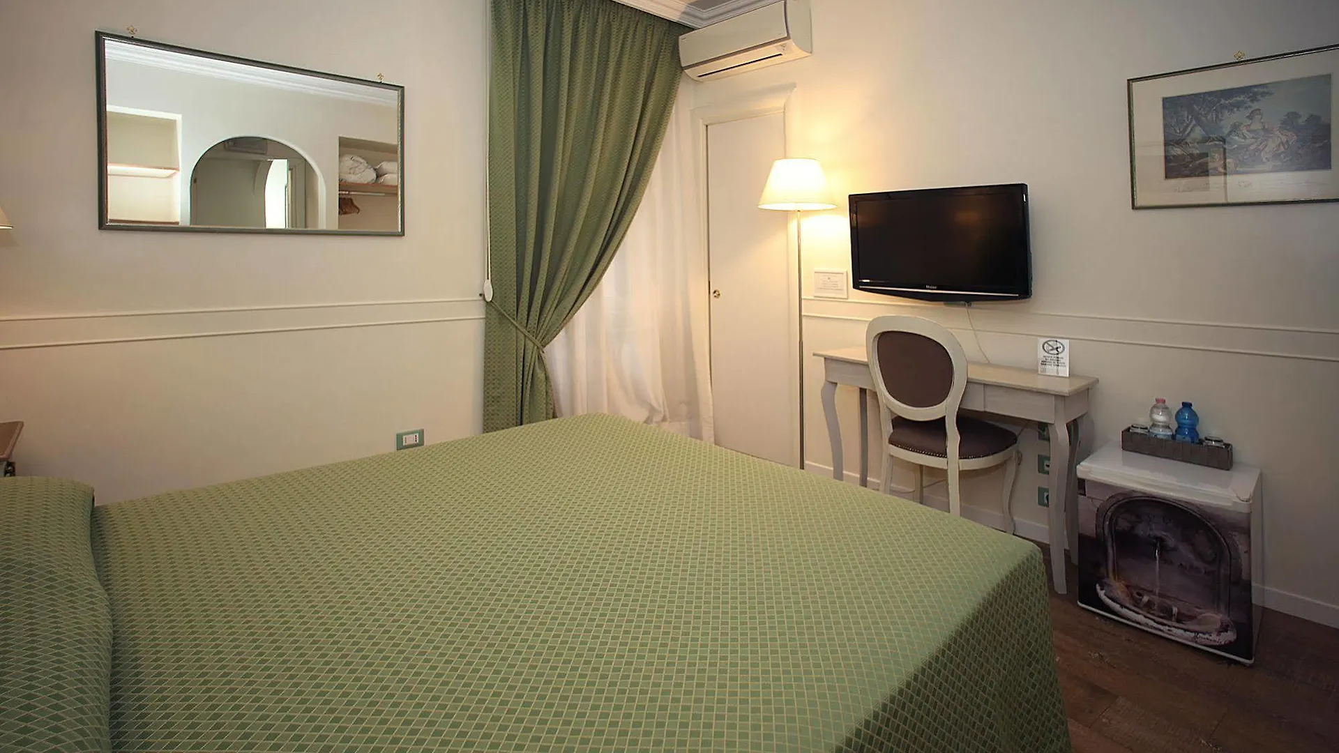 Residenza Ponte Sant'Angelo Hotel Rome 2*,  Italy